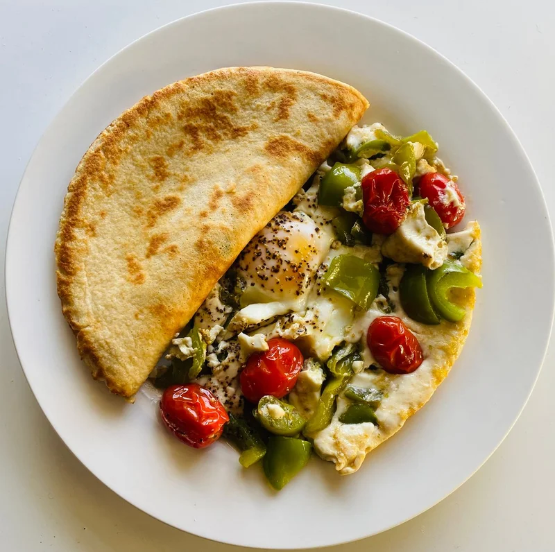 Air Fryer Baked Eggs in Bell Peppers