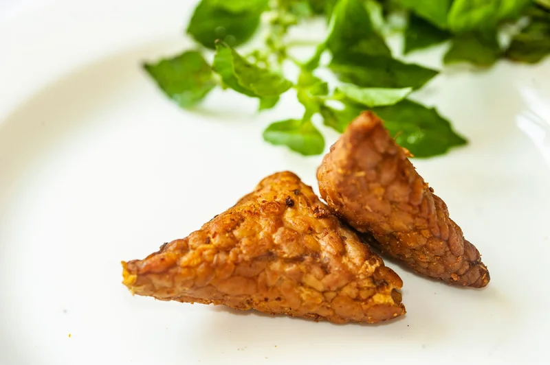 Bacon de tempeh cu sirop de arțar